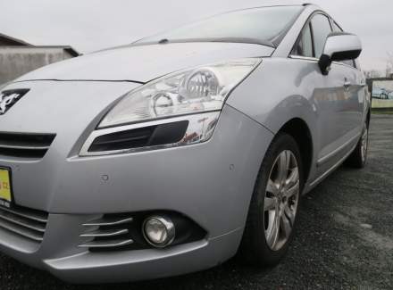 Peugeot - 5008