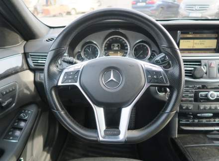 Mercedes-Benz - E-class