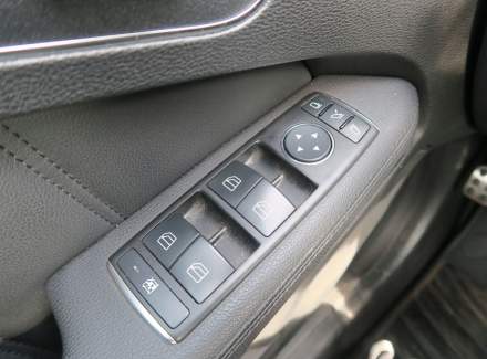 Mercedes-Benz - E-class