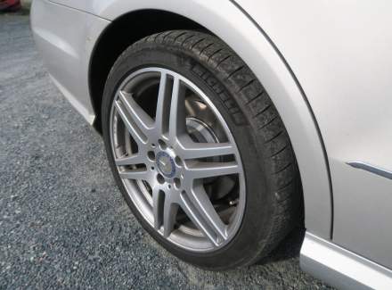 Mercedes-Benz - E-class