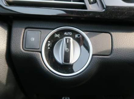 Mercedes-Benz - E-class