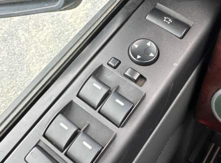 Land Rover - Range Rover