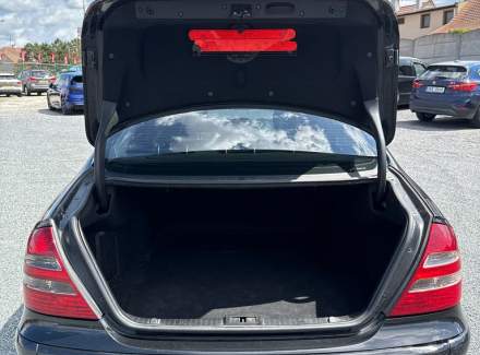 Mercedes-Benz - E-class