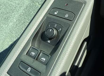 Volkswagen - Caravelle