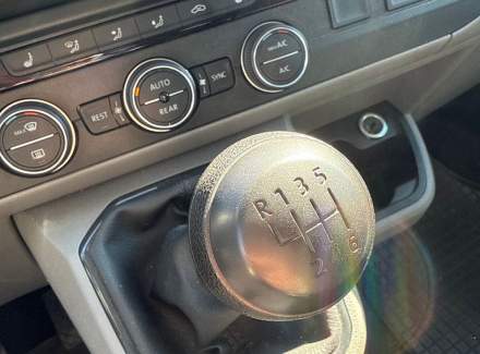 Volkswagen - Caravelle