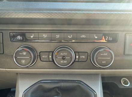 Volkswagen - Caravelle