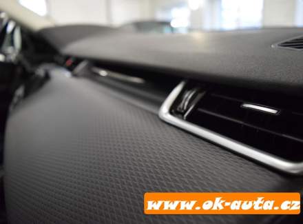 Land Rover - Range Rover Evoque