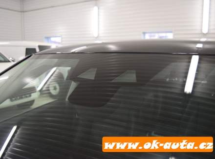 Land Rover - Range Rover Evoque