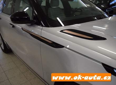 Land Rover - Range Rover Velar