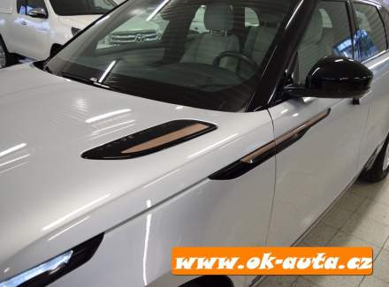 Land Rover - Range Rover Velar