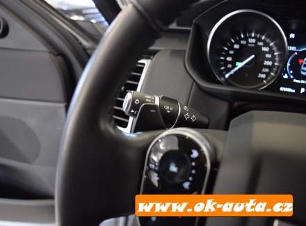 Land Rover - Discovery