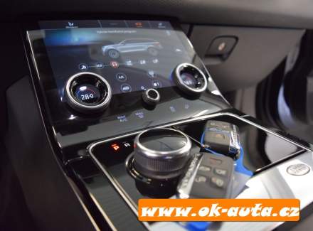 Land Rover - Range Rover Velar