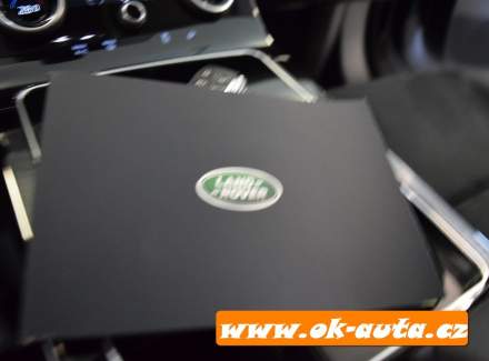 Land Rover - Range Rover Velar