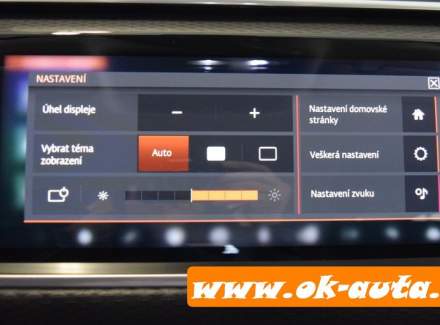 Land Rover - Range Rover Velar