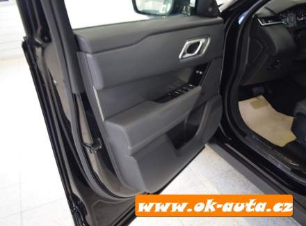 Land Rover - Range Rover Velar