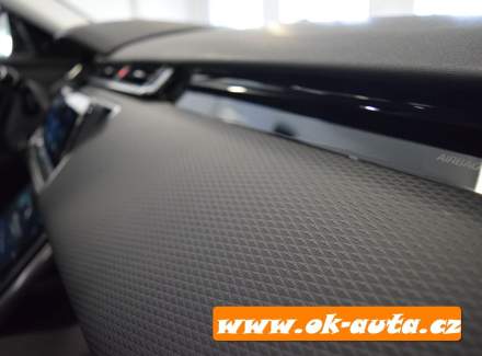 Land Rover - Range Rover Velar