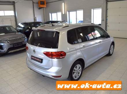 Volkswagen - Touran