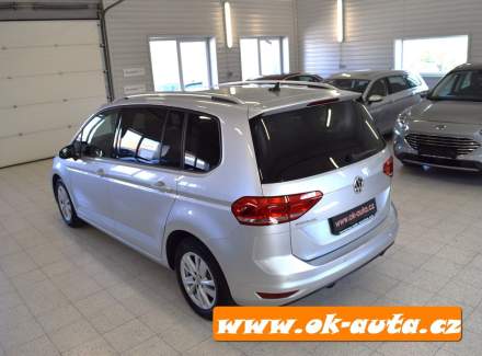 Volkswagen - Touran