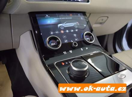 Land Rover - Range Rover Velar