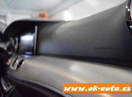 Mercedes-Benz - E-class