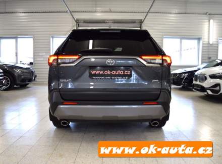 Toyota - RAV 4