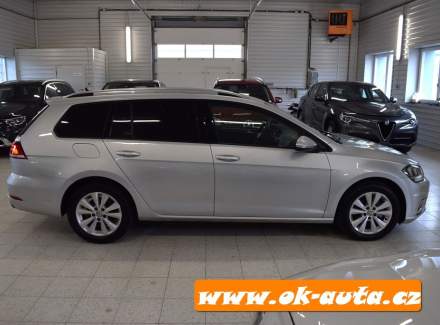 Volkswagen - Golf