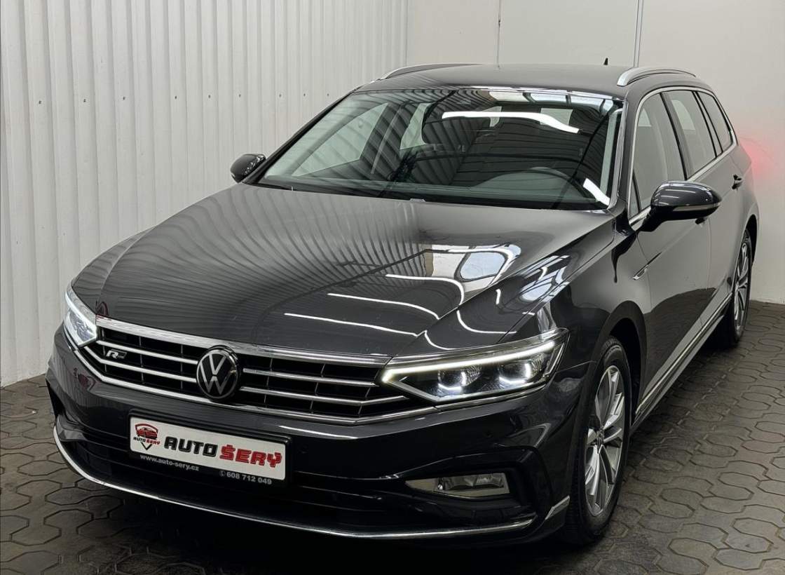 Volkswagen - Passat