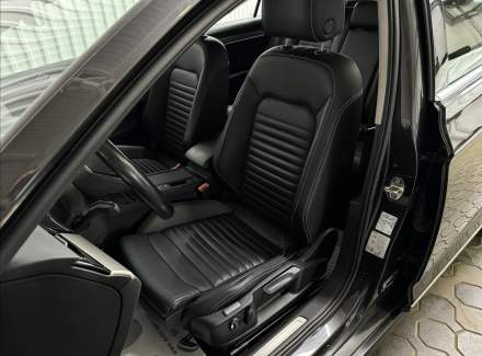 Volkswagen - Passat