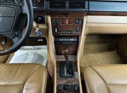 Mercedes-Benz - E-class