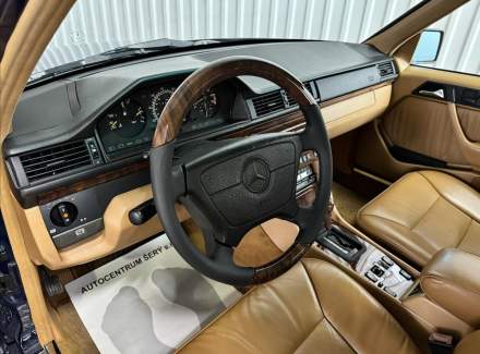 Mercedes-Benz - E-class