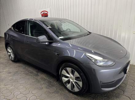 Tesla - Model Y