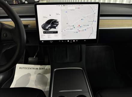 Tesla - Model Y