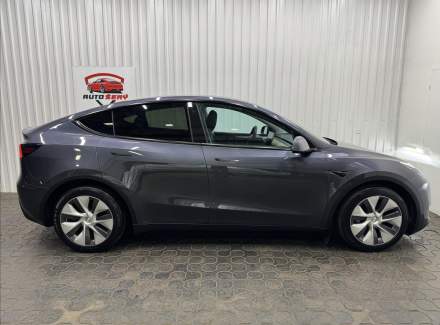Tesla - Model Y