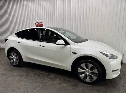 Tesla - Model Y