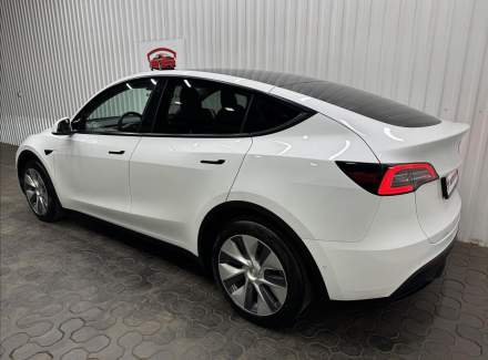 Tesla - Model Y