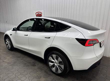 Tesla - Model Y
