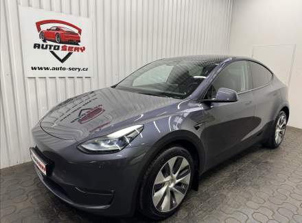 Tesla - Model Y