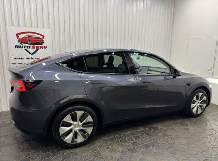 Tesla - Model Y