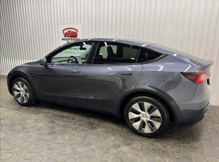 Tesla - Model Y