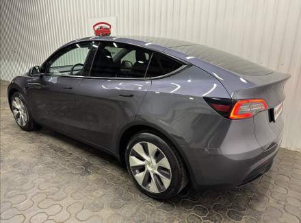 Tesla - Model Y