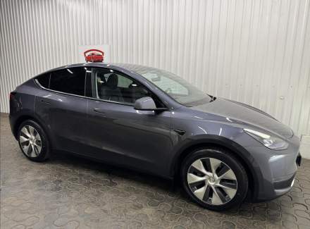 Tesla - Model Y