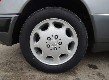 Mercedes-Benz - E-class