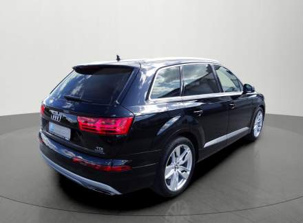 Audi - Q7