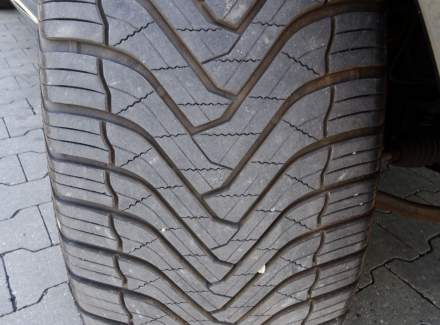 Land Rover - Discovery