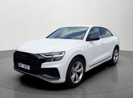 Audi - Q8