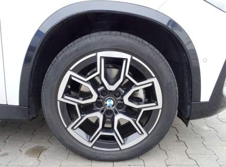 BMW - X1