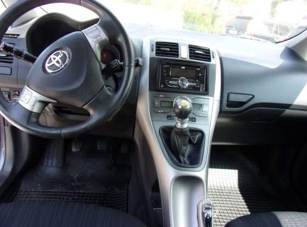 Toyota - Auris