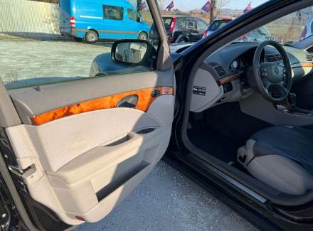 Mercedes-Benz - E-class
