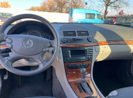 Mercedes-Benz - E-class