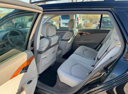 Mercedes-Benz - E-class